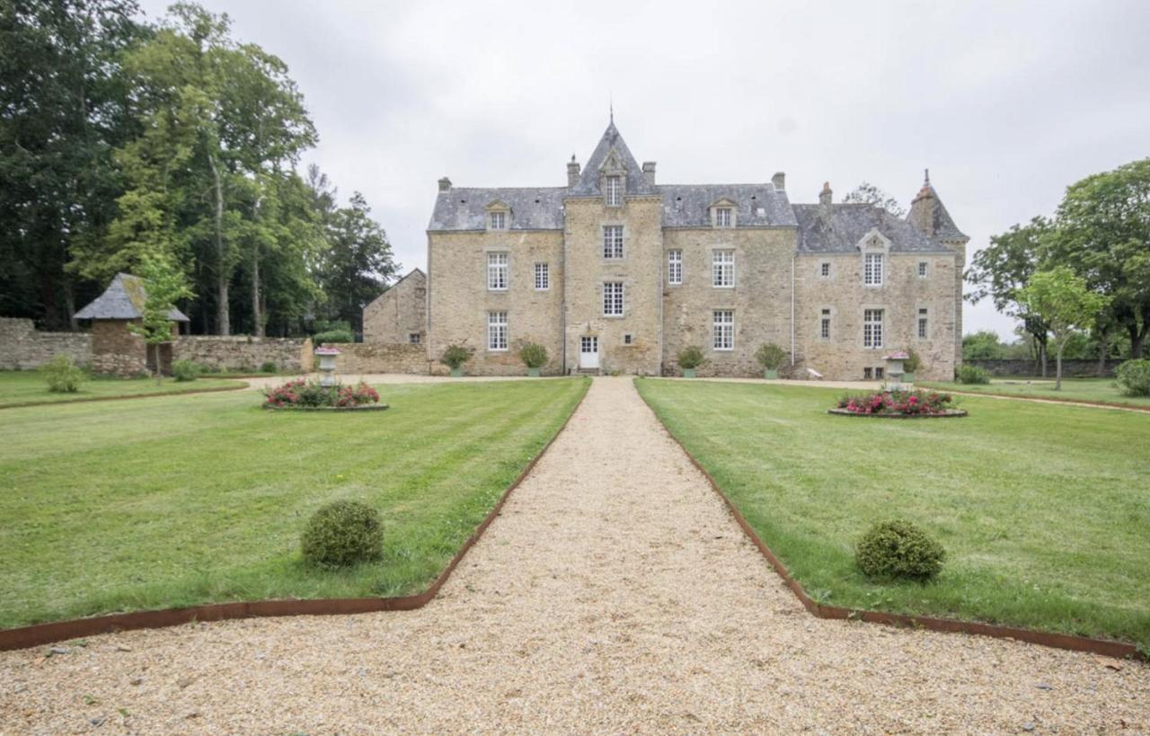 Chateau De Cadouzan Saint-Dolay Exterior photo